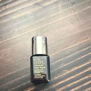 Estee Lauder Advanced Night Repair in Black and Silver